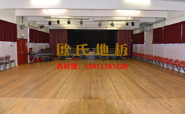 「舞臺木地板廠家」運動木地板怎么保養(yǎng)才能干凈又明亮——歐氏地板